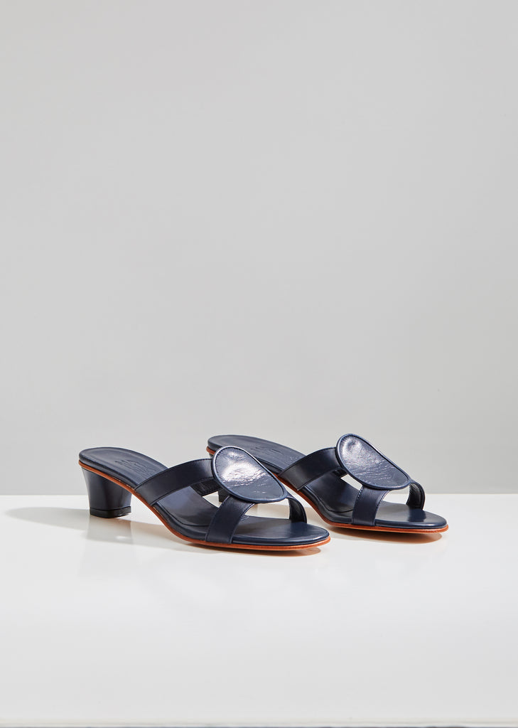 Medalia Sandals