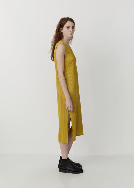 Sleeveless Pleated Dress – La Garçonne