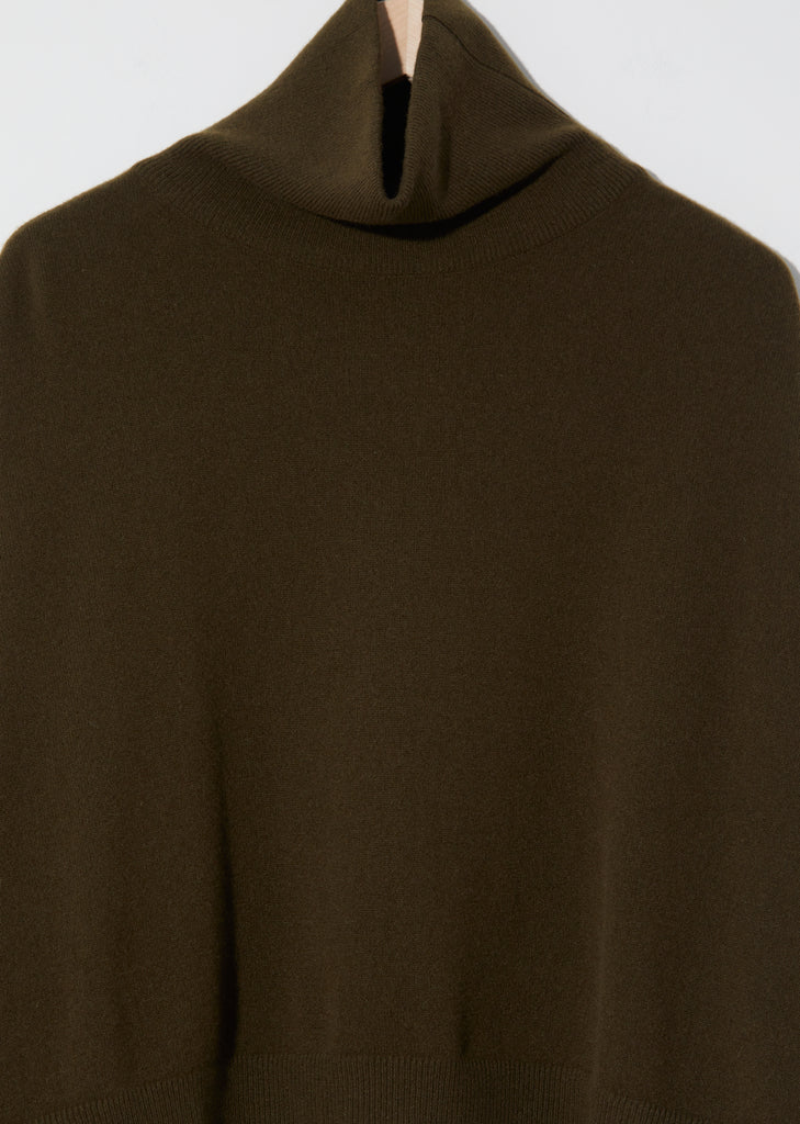 Turtleneck Chunky Sweater — Military