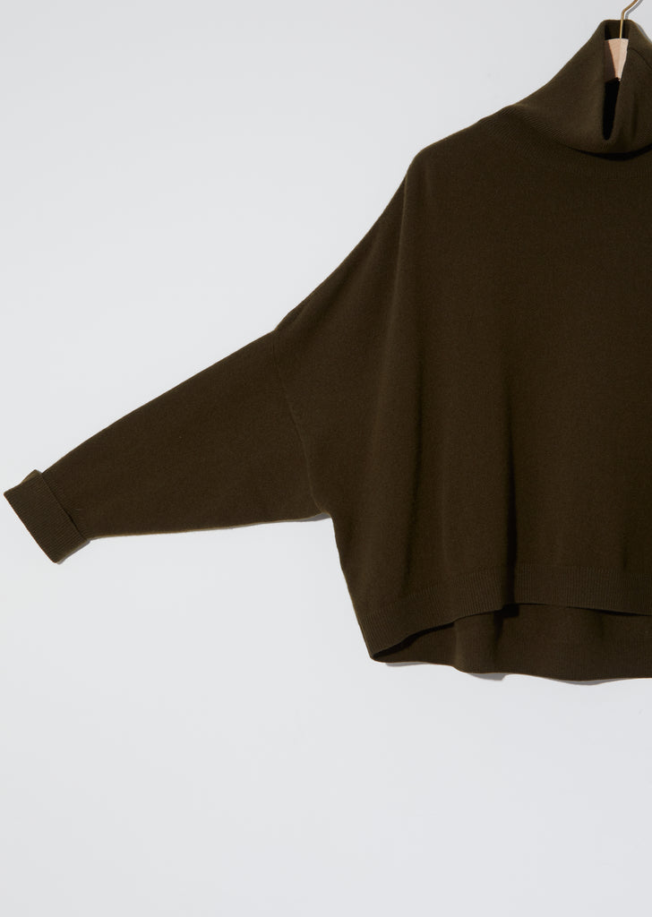 Turtleneck Chunky Sweater — Military