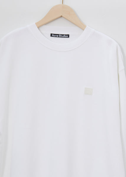 ★送料・関税込み★【Acne Studios】フェイスパッチ ロンT ACNE STUDIOS(アクネストゥディオズ) バックロゴ刺繍 フロント