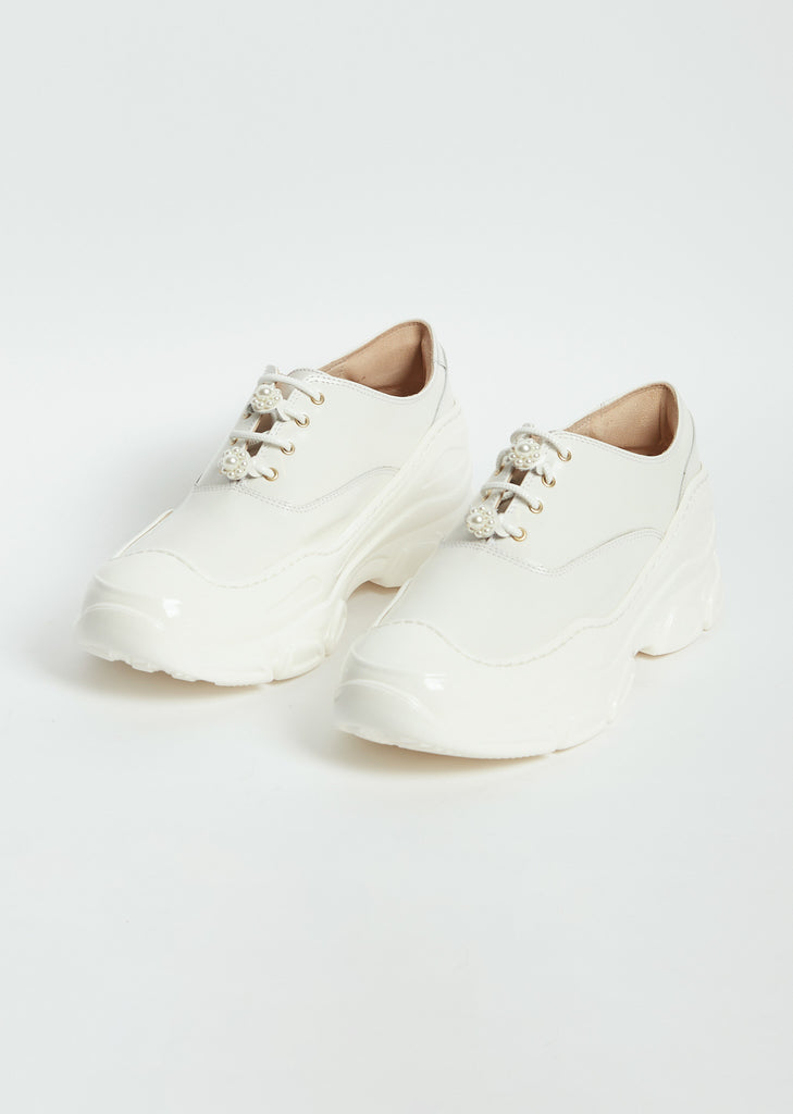 Lace-Up Daisy Brogue