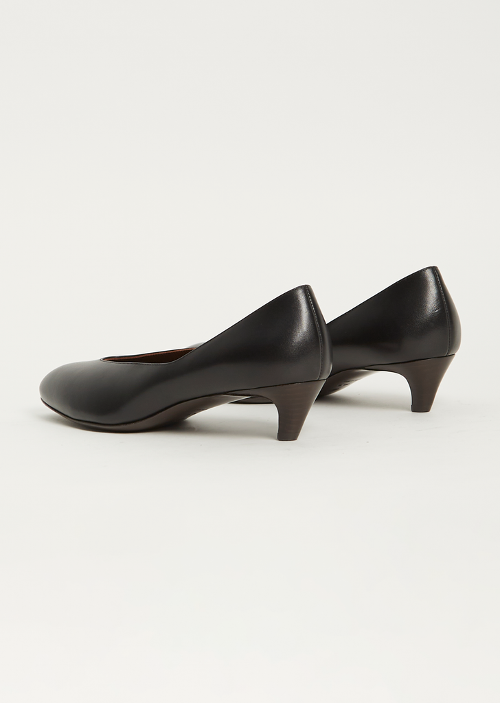 Almond Pump — Black
