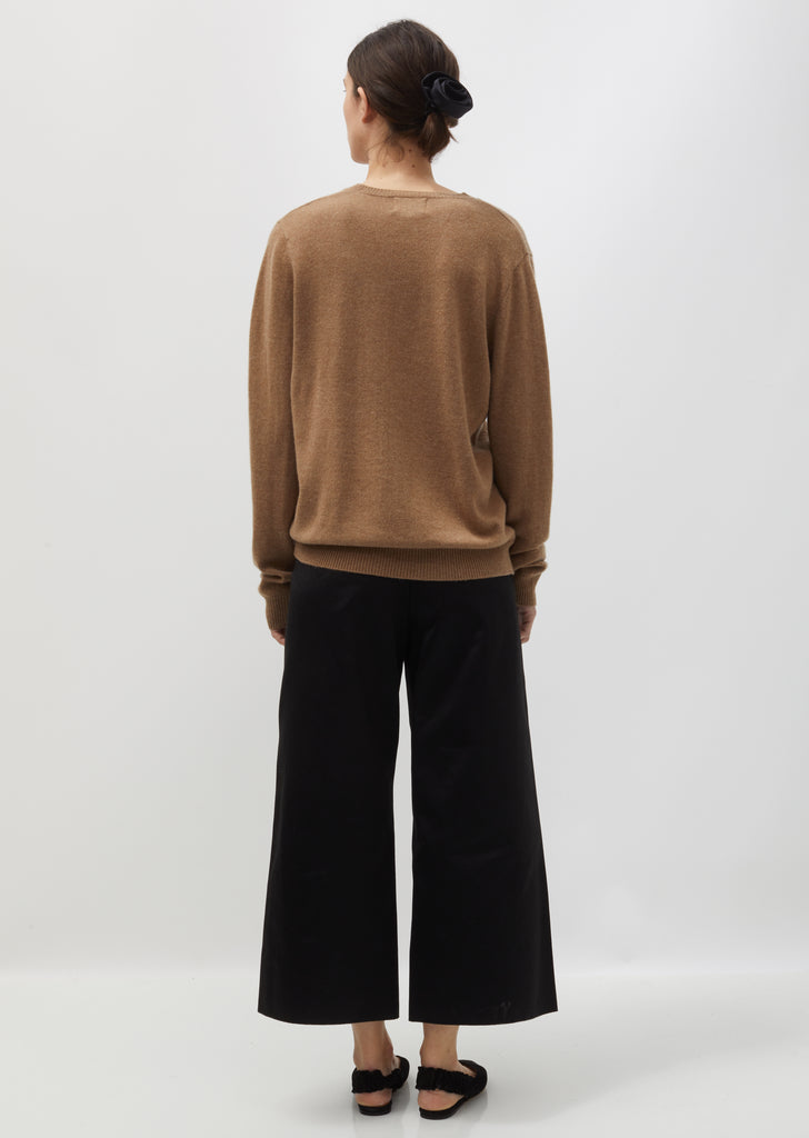 Classic Cashmere Col V-Neck Sweater