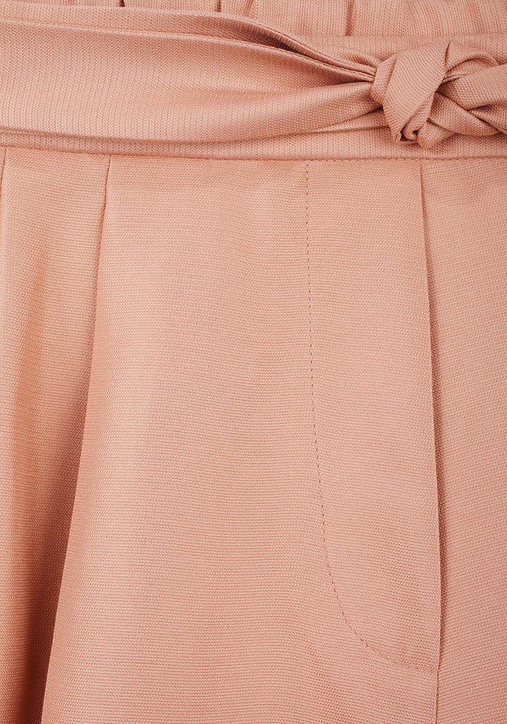 Knot Front Pleated Short