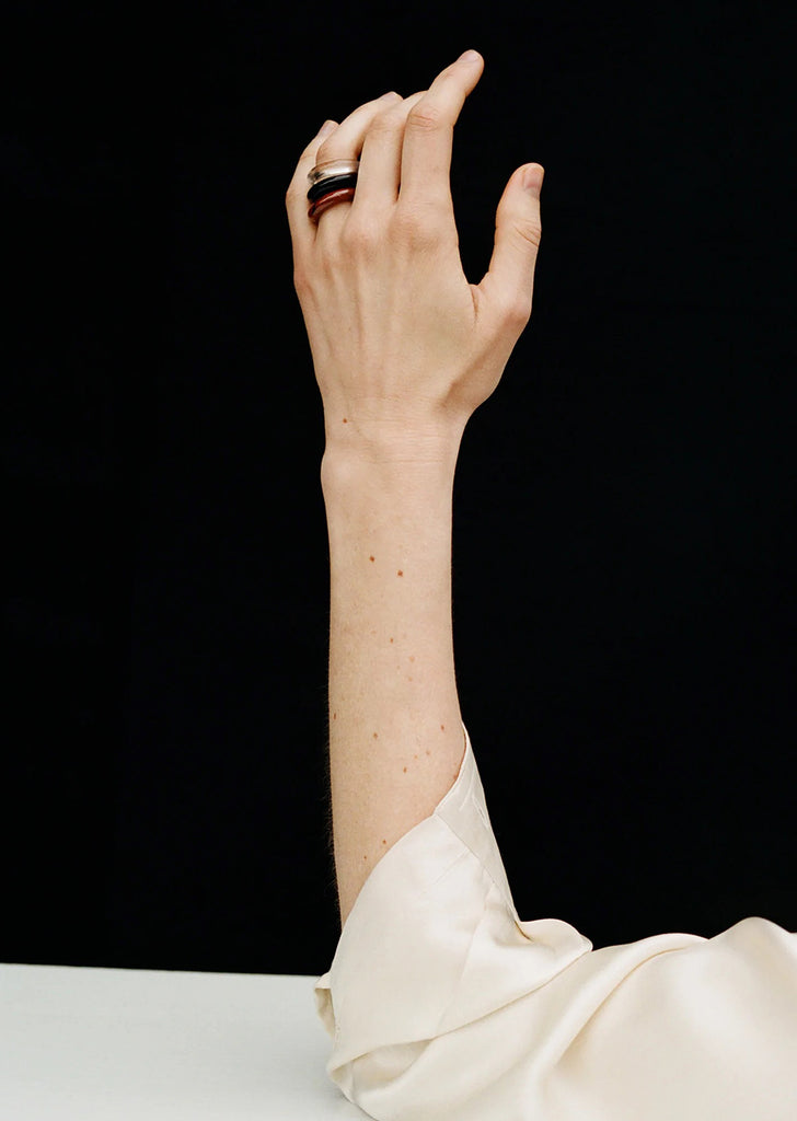 Clara Ring — Quartz