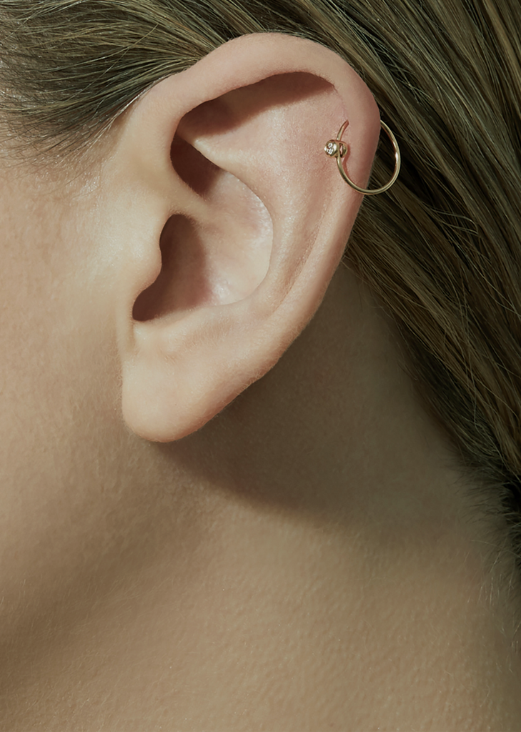 One-Stone Hoop Earring 01
