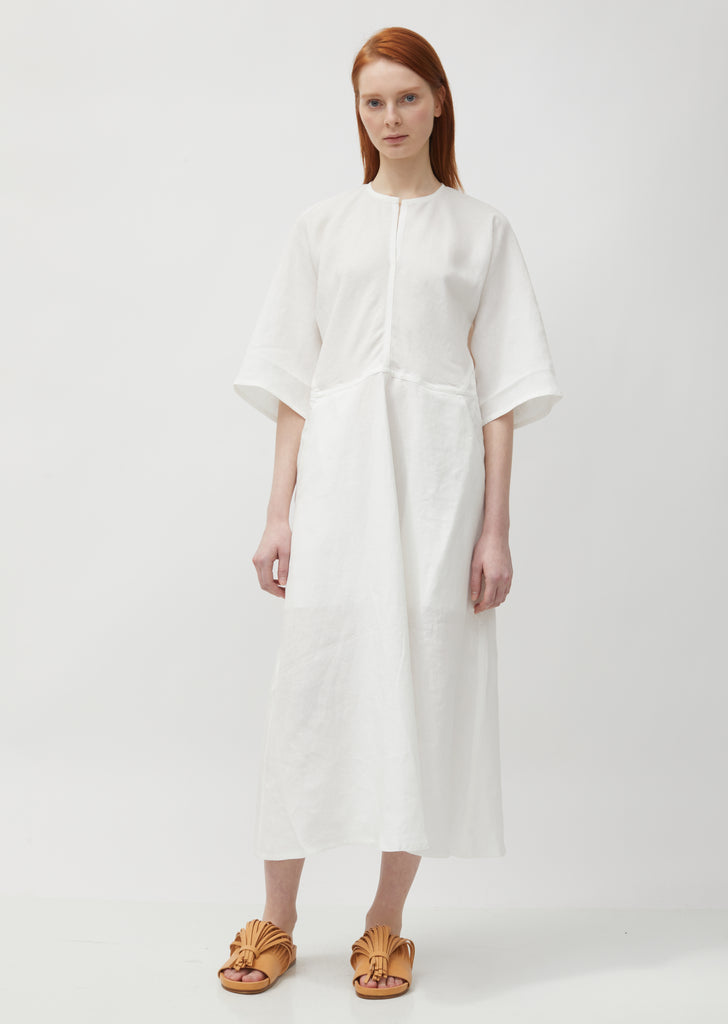 Delice Shaped Waist Short Sleeved Dress