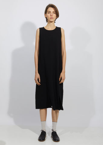 Pleated Front Slits Sleeveless Dress