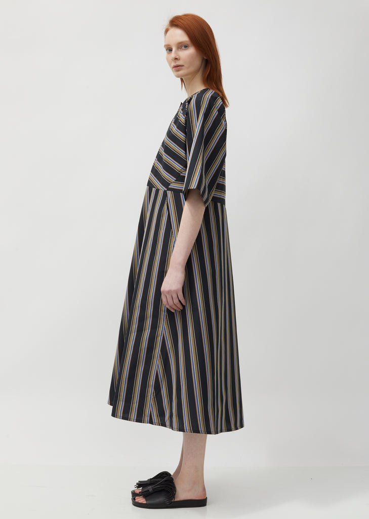 Delice Shaped Waist Short Sleeved Dress