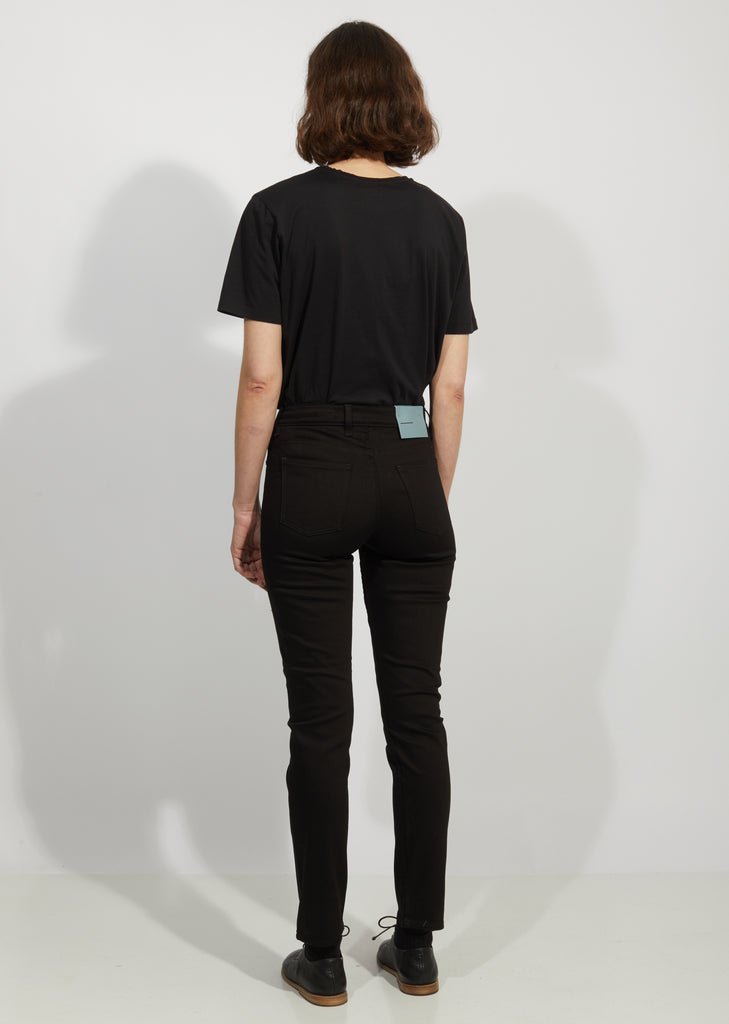 Ana Narrow Tapered Jeans