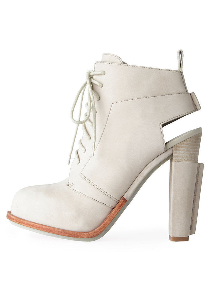 Dakota Lace-Up Boot