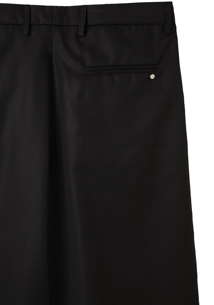 Pleated Bermuda Short