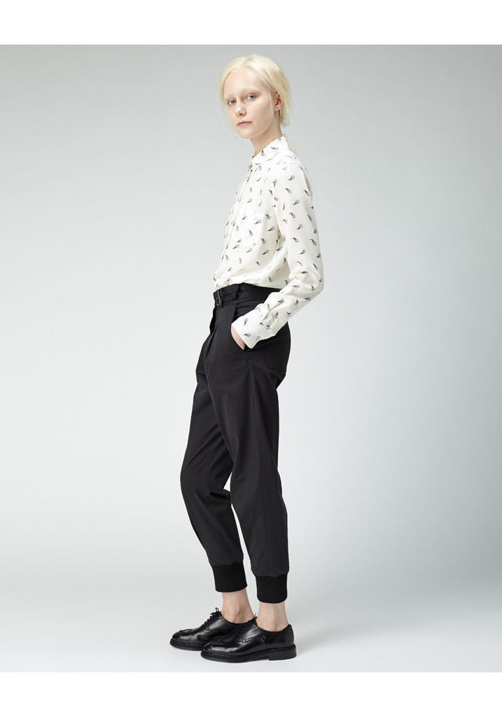 Pleat Front Pant