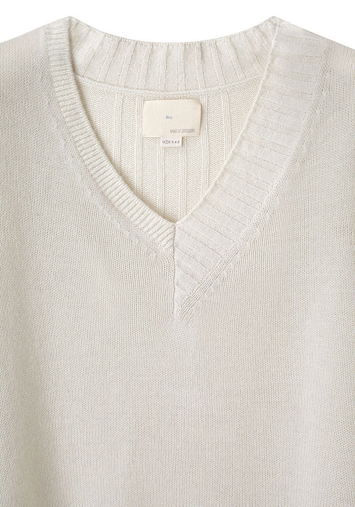 V-Neck Pullover