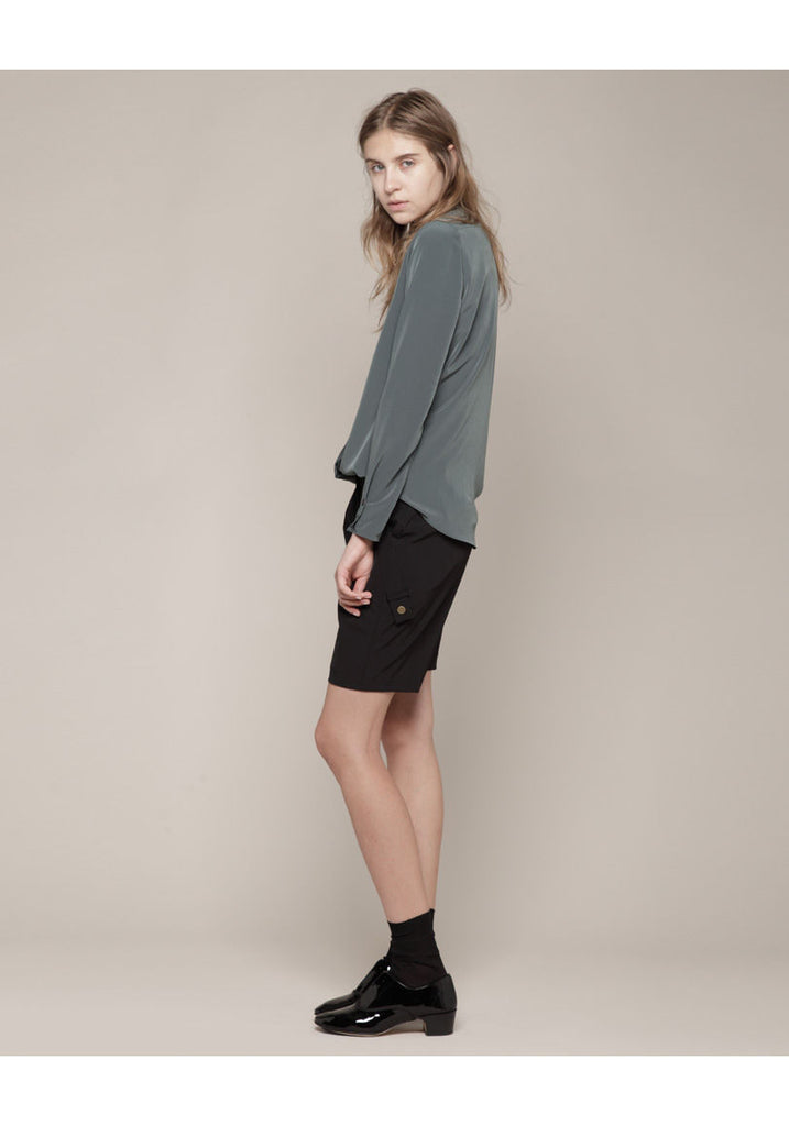 Top with Asymmetric Collar