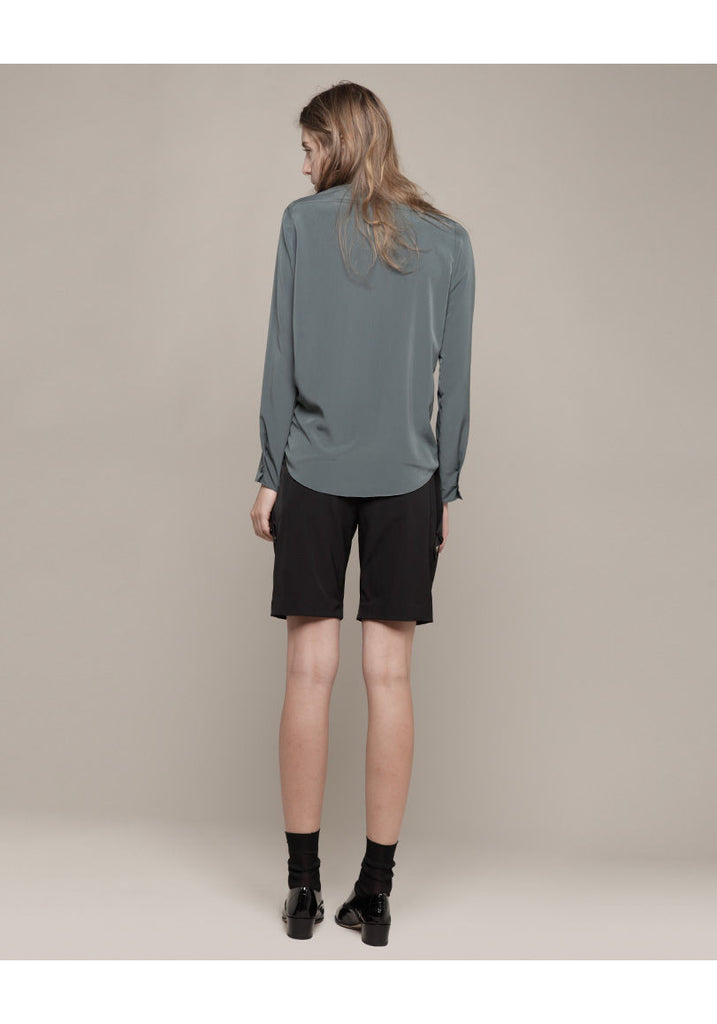 Top with Asymmetric Collar