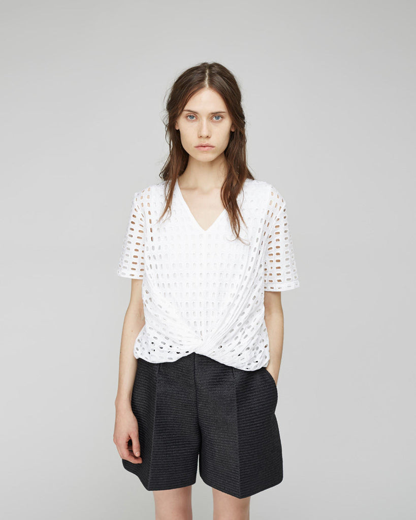 Lattice Knotted Top