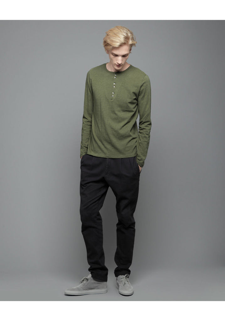 Standard Suede Chukka