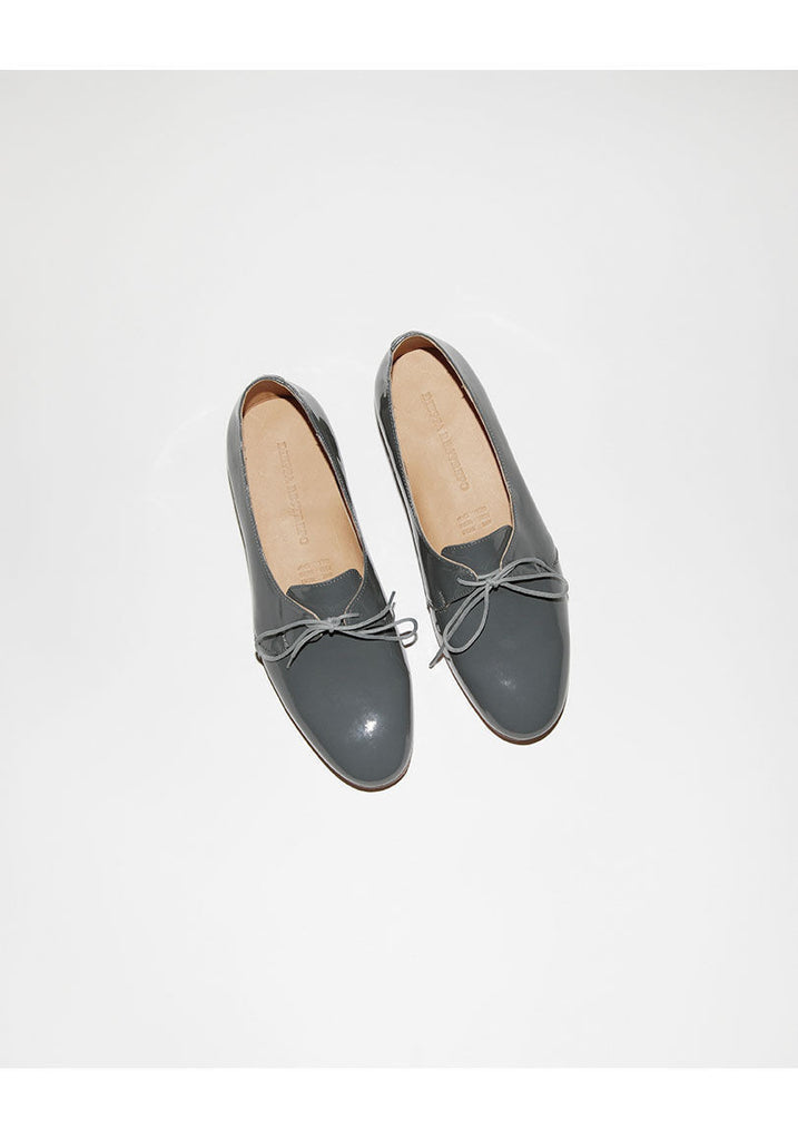Dina Patent Flat