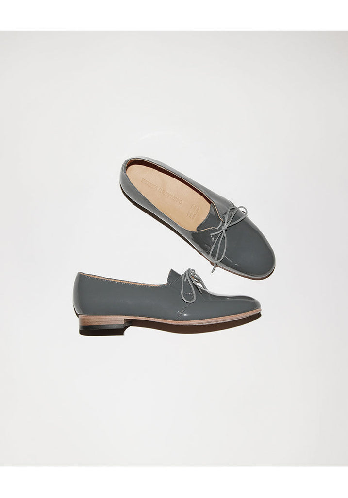 Dina Patent Flat