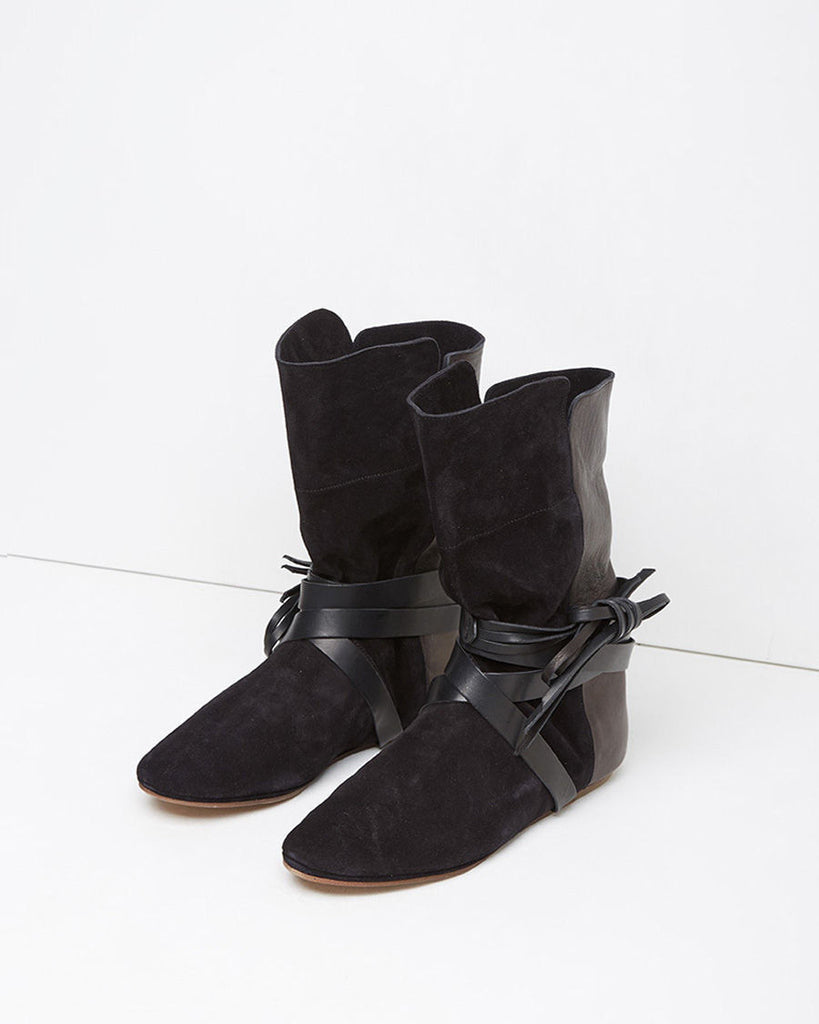 Nira Flat Boot