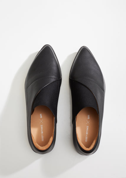 Lo Wrap Wedge by Issey Miyake x United Nude- La Garçonne