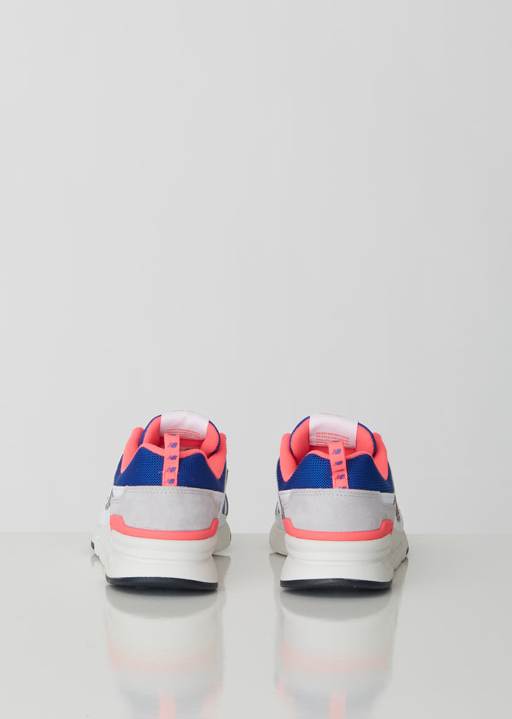 997H Classic Leather Mesh Sneakers