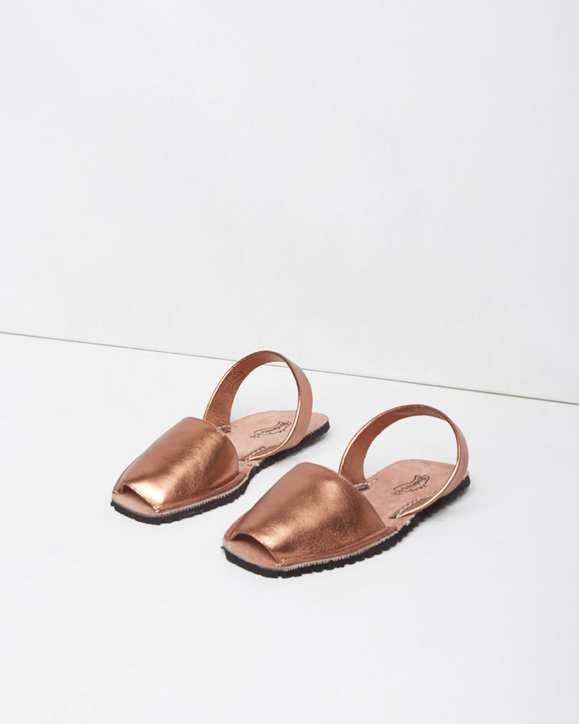 Metallic Avarca Sandal