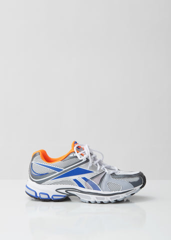 Unisex Spike Runner 200