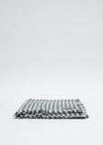 Labra Quadra Natte Scarf — Charcoal/White