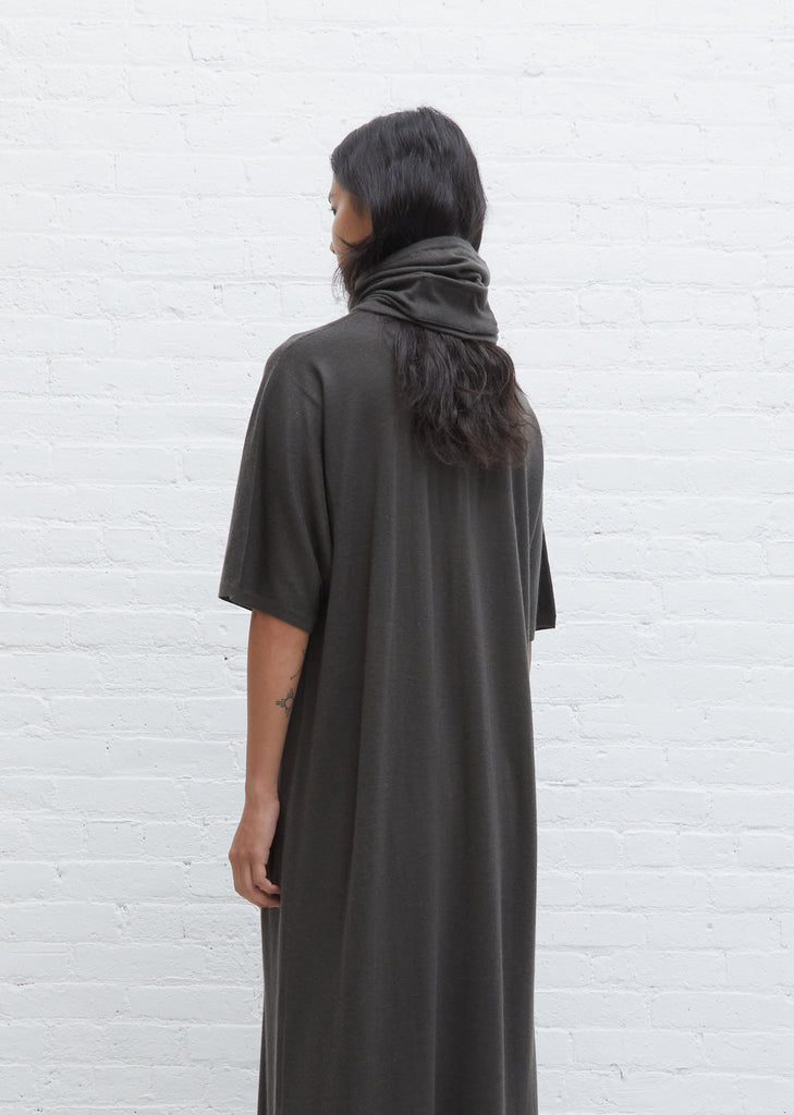 Stretch Neck Tube — Black Olive