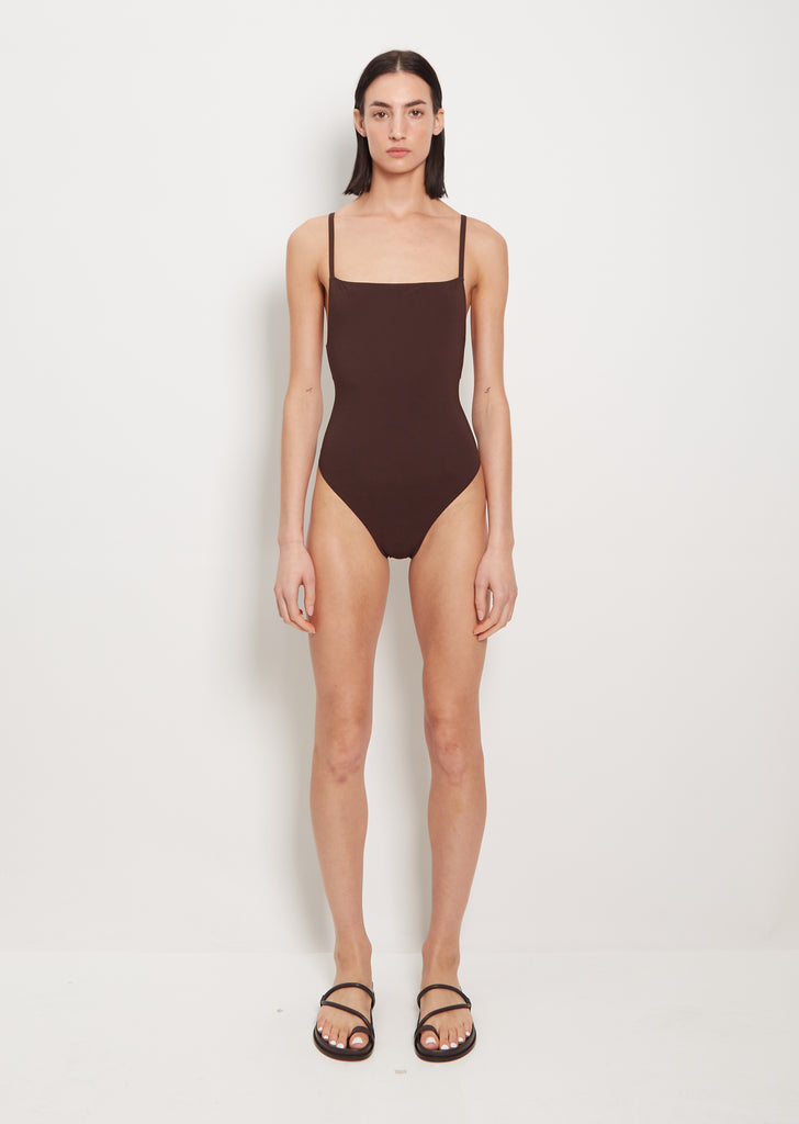 Tre One Piece — Brown
