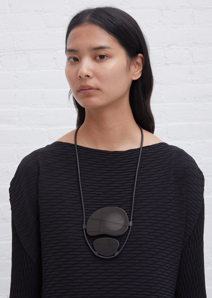 Shade Acc Necklace