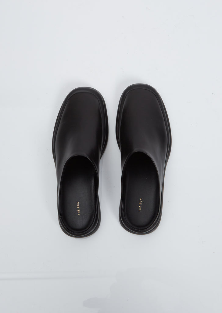 Town Clog — Black