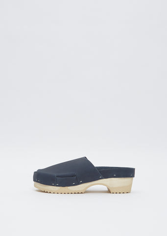 Donau Clog — Navy