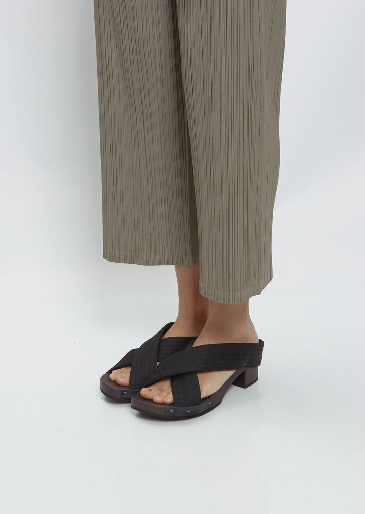 Mago Judo Sandal — All Black