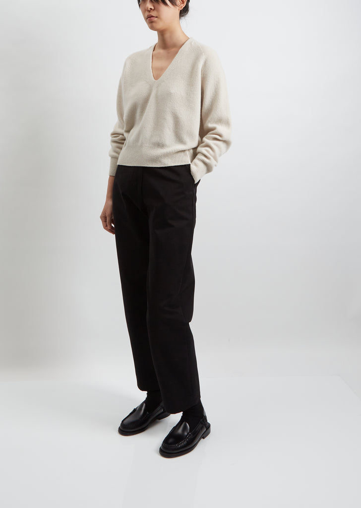 Cropped V-Neck Cashemere Sweater — Haze