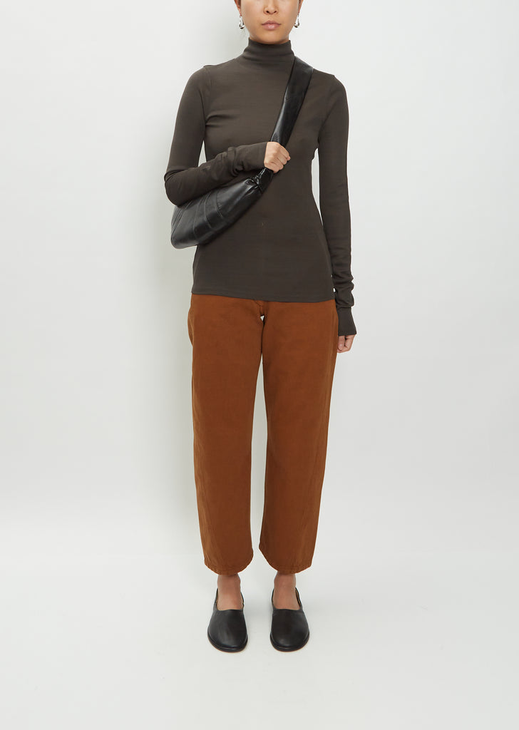 Small Croissant — Black