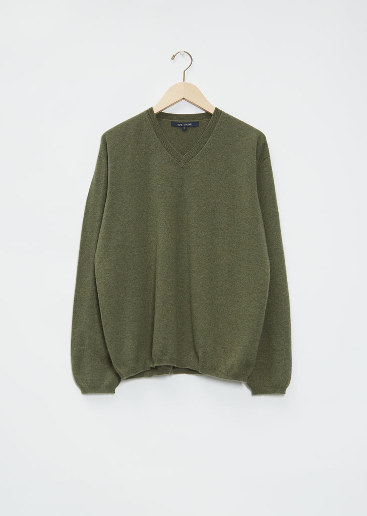 Man V-Neck Cashmere Sweater — Military