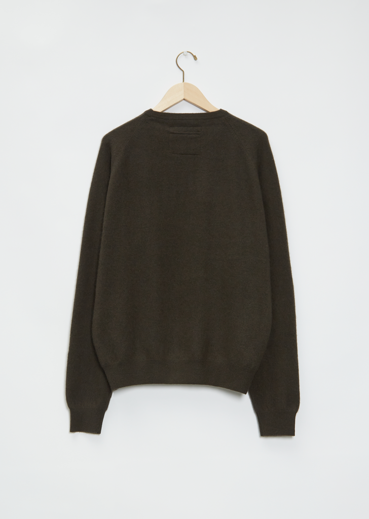 Boyfriend R-Neck Cashmere Sweater — Black Olive