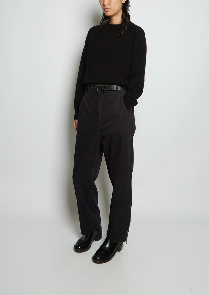 Short Classic Cashmere Crewneck — Black