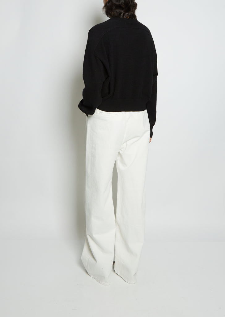 Emsalo V-Neck Cashmere Sweater — Black