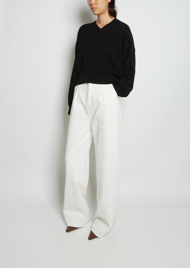 Emsalo V-Neck Cashmere Sweater — Black