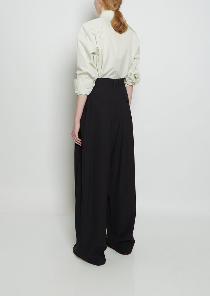Nika Pleat Curved Wool Pant