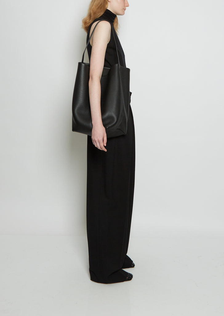 Large N/S Park Tote — Black