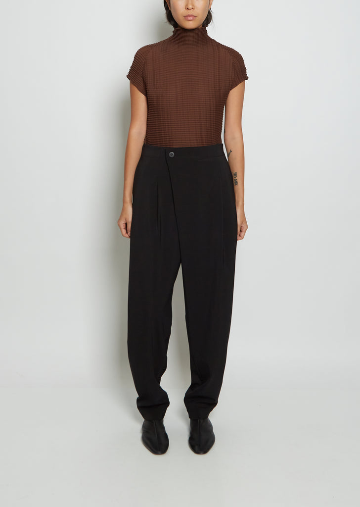 Round Nylon Pants