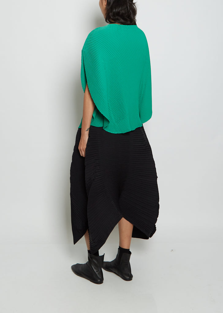 Orbicular Crepe Pleat Top