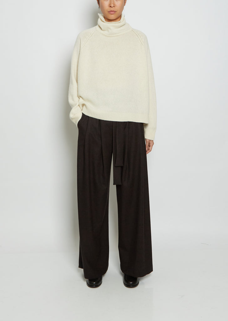 Deep Raglan Easy T-Neck Sweater
