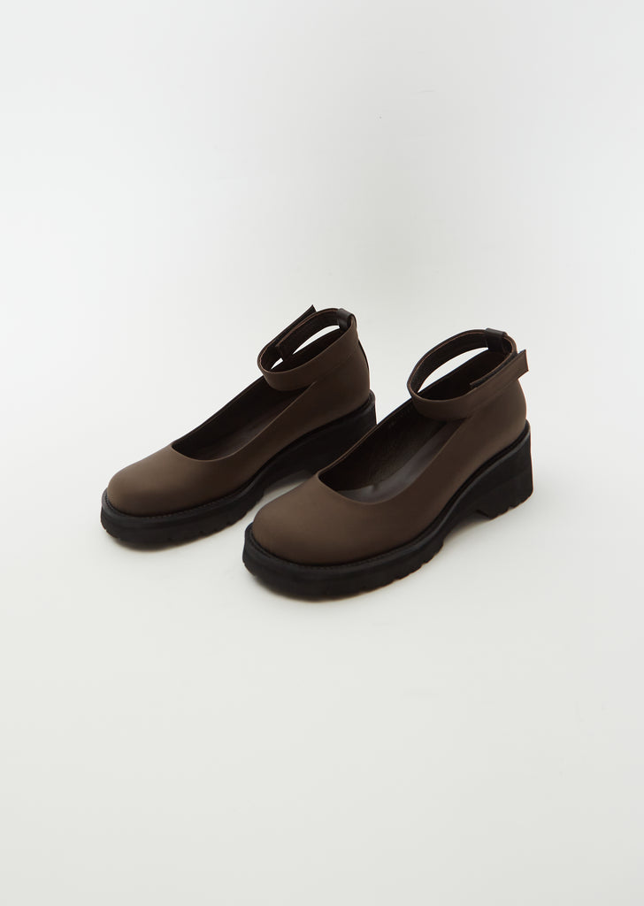 Round Toe Strap Shoes